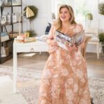Kelly Clarkson Instagram - Fall is just around the corner and y’all know what that means: it’s cozy season. My favorite way to bring these vibes home? Velvet textures, cozy bedding, and pile high rugs. You can thank me later 😉