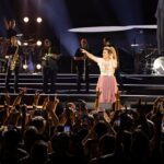 Kelly Clarkson Instagram - Y’ALL, only 2 more shows! 🤠 #chemistry #chemistryvegas