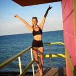 Kelly Rohrbach Instagram – Once upon a time there was a lifeguard who lived in a pink tower 🤙🏼… and then she was arrested. #BaywatchGoesToMiami