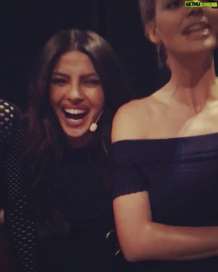 Kelly Rohrbach Instagram - I have wanted to wear a Britney headset my whole life #finallyblessed @priyankachopra @alexannadaddario CinemaCon