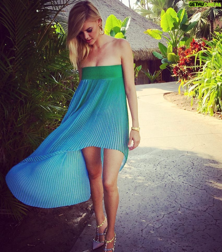 Kelly Rohrbach Instagram - Aloha 🌺 @mauifilmfest