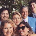 Kelly Rohrbach Instagram - 🐰🐤🐣🐥🐰🐥🐰#familyselfiestruggle