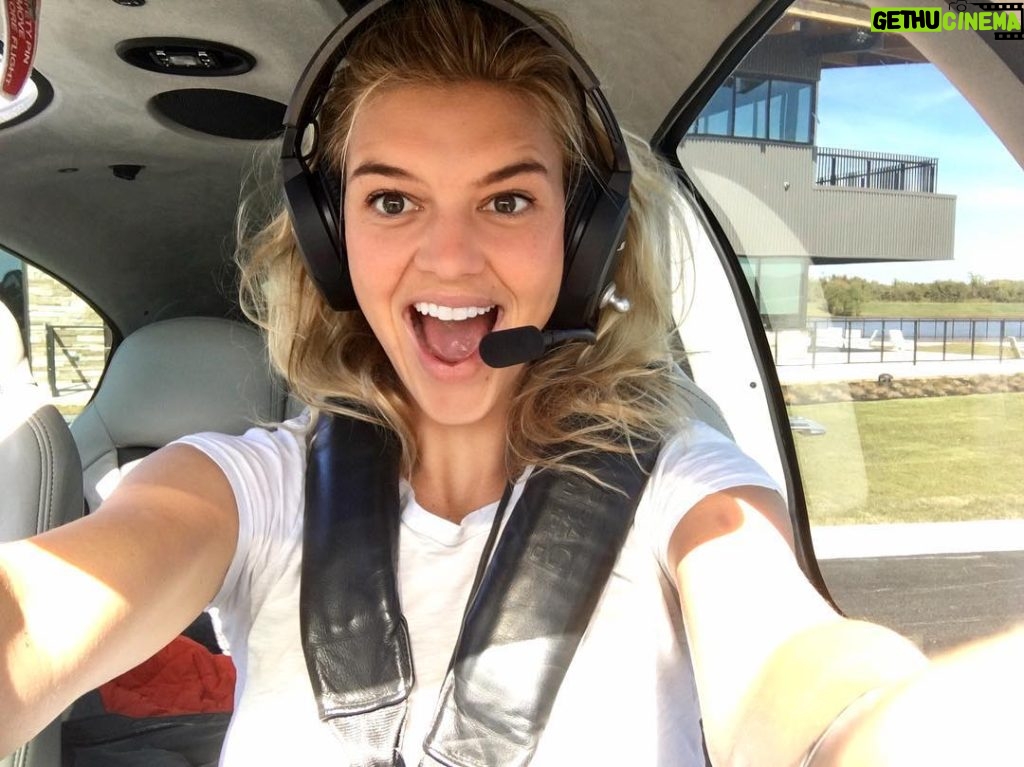 Kelly Rohrbach Instagram - Roger, that! clear the runway, im flying this hog today 😬😱👻 #firstflyinglesson✈