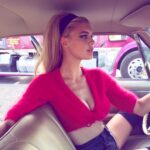 Kelly Rohrbach Instagram - clear the roads 🚗😬 @thelovemagazine #bts