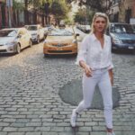 Kelly Rohrbach Instagram - street style?? #nowhiteafterlaborday #cramming West Village