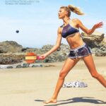 Kelly Rohrbach Instagram – hop to it ☺️