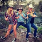 Kelly Rohrbach Instagram – backyard bandits 💰🔫💰 @donatiennela @sabinagadecki