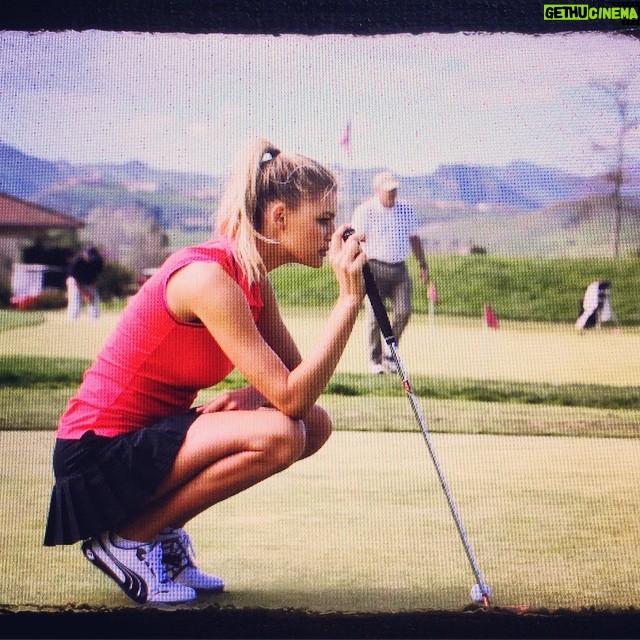 Kelly Rohrbach Instagram - #tbt to my golfer girl days