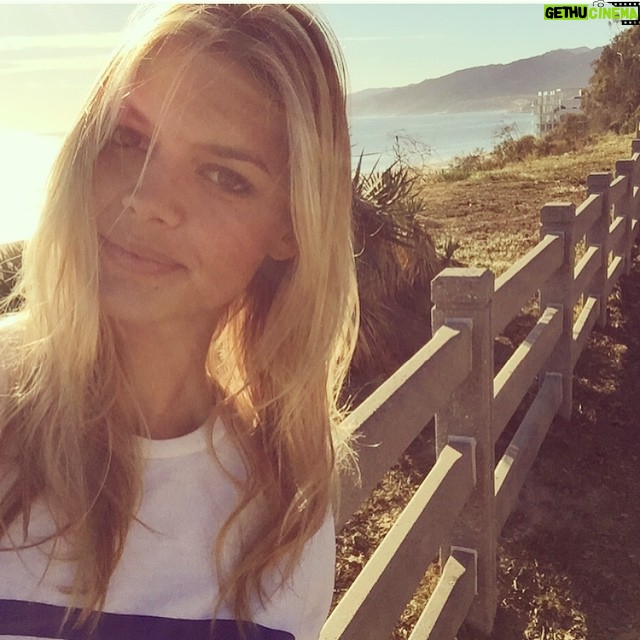 Kelly Rohrbach Instagram - the golden state