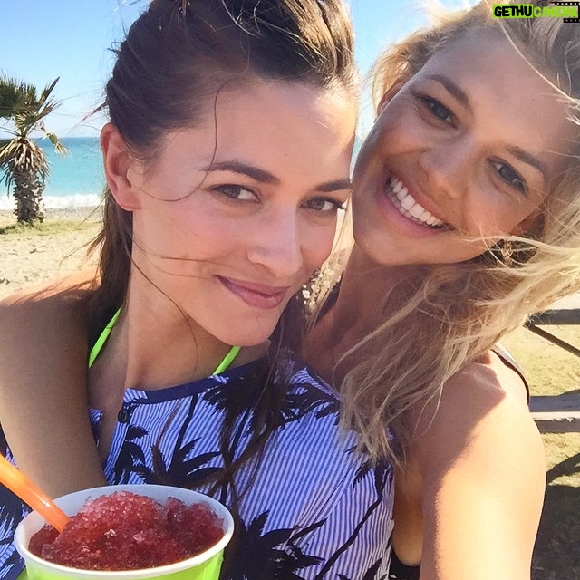 Kelly Rohrbach Instagram - Working hard or hardly working?! On set today with @louisedechevigny and @jackguyphotography 🍧 Laguna Beach, California