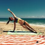Kelly Rohrbach Instagram - beach day 🏊