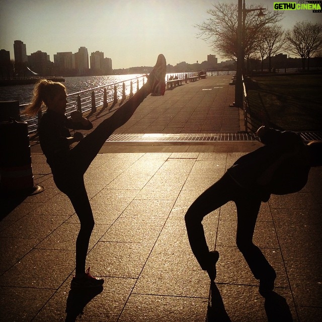 Kelly Rohrbach Instagram - everybody was Kung Fu fighting 🐼