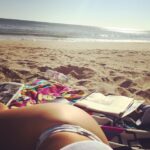 Kelly Rohrbach Instagram - beach bum