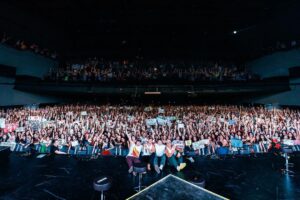 Kendall Schmidt Instagram - Thank you Chile, Argentina, Colombia, and Brazil.
These 6 shows were some of the best EVER!
Can’t wait to come back and get weird. Love you all!

📸 - @aarongatewoodx