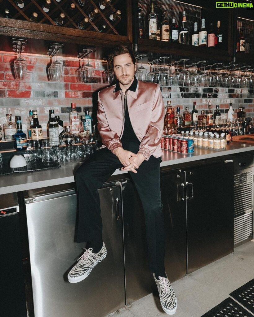 Kendall Schmidt Instagram - Celebratory drink anyone? Can’t wait for tonight/tomorrow! Our new single/video “Not Giving You Up” drops and tickets for our #BTRForeverTour go on sale! Couldn’t be more proud of everyone involved! @bigtimerush