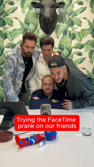 Kendall Schmidt Instagram - Do we not have friends? 🤨