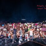 Kendall Schmidt Instagram - Swipe to see how big our @bigtimerush family is! #forevertour #btrforevertour