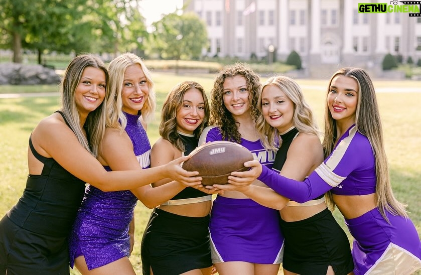 Kendall Vertes Instagram - Let us bowl🏈🎳 James Madison University