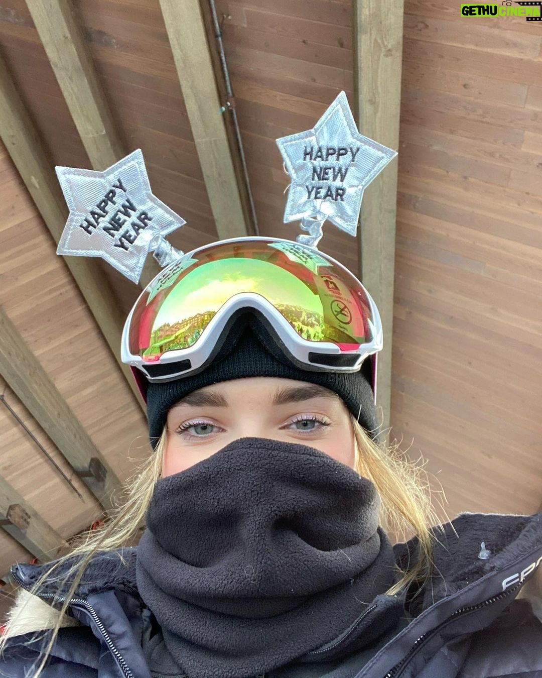 Kendall Vertes Instagram - Wyoming, I can't wait to explore you again...