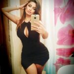Kenisha Awasthi Instagram - Renaissance dreams used for sewing my modern seams ... #paradoxical #oxymoron #kenishaawasthi #hourglassbody #lovingthenewme #blackismyhappycolor