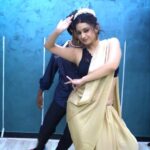 Kenisha Awasthi Instagram - This one is.ESPECIALLY for all my followers in #southindia #southindianbride #tamilnadu #telangana #malayalamsongs #kanaddamovie #kenishaawasthi #kenisha #trendingaudio #trendingreelsindia #sareelover #ootdfash #satinsarees