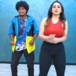 Kenisha Awasthi Instagram - We had SO much fun doing this one!! Choreography - @royson_leo_ Shot by - @stories_by_vinit_turalkar #kenisha #kenishadance #kenishaawasthi #trendingreelsindia #trendingsong #urbandance #workisfun