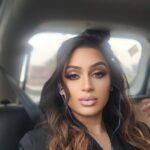 Kenisha Awasthi Instagram - Tried matte ombre lips ..usually only always big on glossy lips.. What's your pick ..? Matte or Gloss...? #kenishaglam #kenisha #kenishaawasthi #mattelips #ombrelips #beachwaves #hazeleyedbeauty