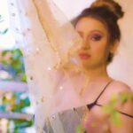 Kenisha Awasthi Instagram - Did you check on me ? 💞 #reeloftheday #reelitin #bestfortoday #kenishaawasthi #ootdfash #weekgoneby #trendingsong #trendingreelsvideo