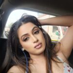 Kenisha Awasthi Instagram - Floral kinda feels 💞 #kenishaawasthi #kenishaglam #carouselpost #bestoftoday #floraldresses #softglammakeup #softglampalette #hazeleyedbeauty #kenishahub