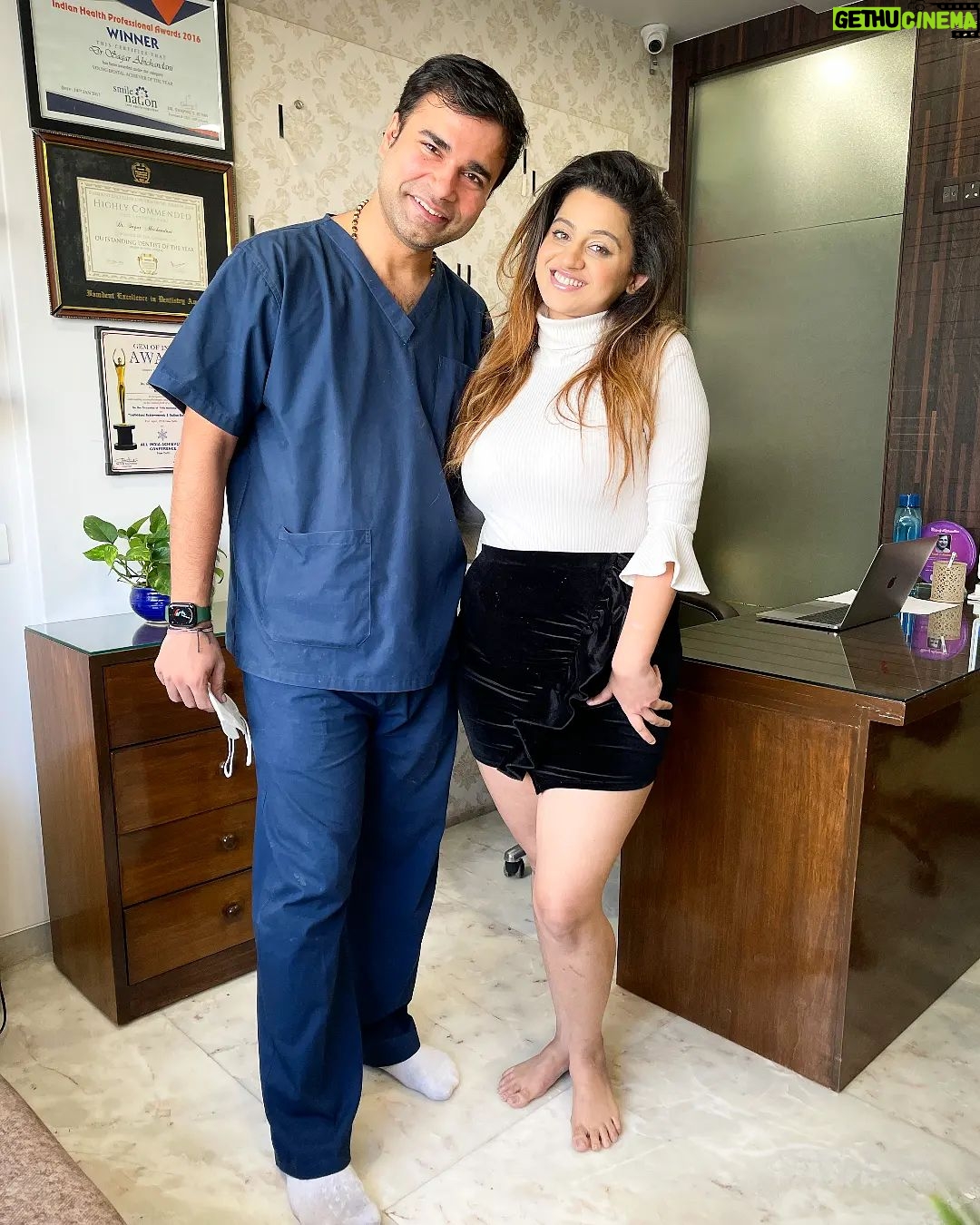 Kenisha Awasthi Instagram - Had a great experience earlier today at @doc.sagarabichandani 's state of the art Dental Clinic which provides a full range of dental solutions - from braces to teeth polishing to smile design. A thorough Gentleman and a very skilled Dentist ..his Clinic is located in the suburbs of Mumbai , in Lokhandwala ,Andheri (West) to be precise. Thank you for having me over . A delightful meeting indeed. #kenishaawasthi #dentalsolutions #bestofcosmeticdentistry #cosmeticdentistry #bestoftheday❤️ #everydayphenomenal #dentalhygienist #cosmosmidnight #mykindamusic Lokhandwala, Andheri