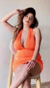 Kenisha Awasthi Instagram - From today's shoot 🧡 #kenishaawasthi #reeloftheday #glamourbaby #socialmediainfluencer #contentcreator #indianwebactor #chrisbrown #undertheinfluence #reelitin #reelygood #trendingaudio #trendingreels #oranje #bodyconlove #stilletonails #vibrantcolors #digitalcreatoroftheyear