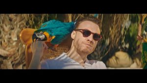 Kerem Bürsin Instagram - ICEEEEEE... 😎HERE WE GO 🤘🏻🤘🏻🤘🏻 Coming sooner than you think ;) 🤟🏻 #assirilezzetli @liptoniceteatr