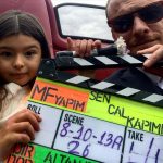Kerem Bürsin Instagram - Happy Pazar everybody! @mayabasol 🍒🤖🤘🏻
