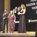 Kerem Bürsin Instagram - Canım Ümmiye Teyzem sen bir ilham kaynağısın, örneksin, ve dediğin gibi hayallerinin peşinden koşanın, başaramayacağı şey yok...! #kgy2016