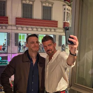 Kerem Bürsin Instagram - What a day!!! What an unforgettable experience!! Thank you @antoniobanderas and @nickykim2807 for having me, it was an absolute pleasure! Hasta que nos volvamos a ver! 🙏🏻🤘🏻 #Malaga