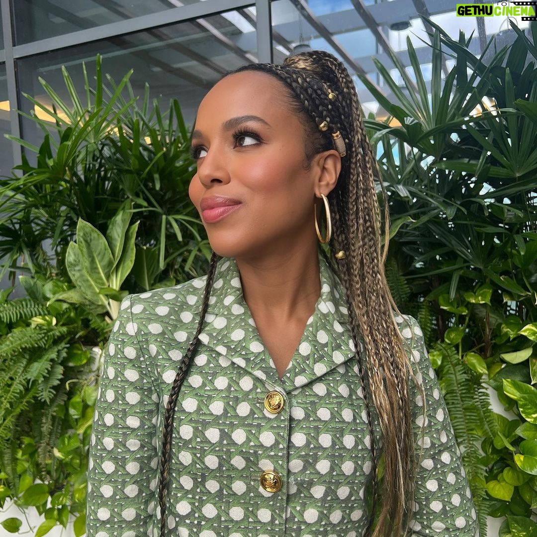 Kerry Washington Instagram - Green light 💚🚦