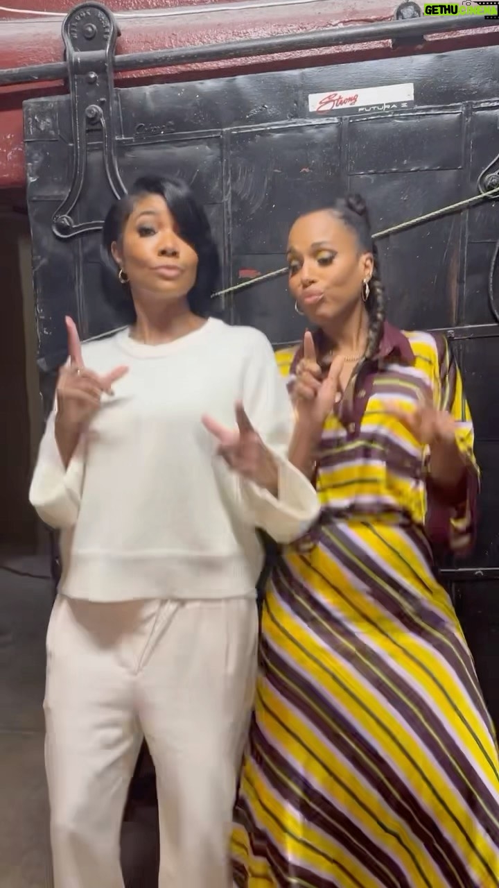 Kerry Washington Instagram - LA we ready!!!! #ThickerthanWater tour 🌊💙