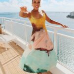 Kerry Washington Instagram - Bienvenidos a Miami ☀️🌴 Miami, Florida