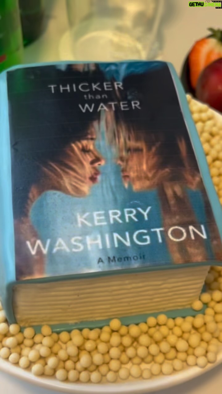 Kerry Washington Instagram - 2023, you’ve been good to me. I am forever grateful to you and looking forward to whatchu got 2024!!!!! #HappyNewYear!!!! What are you all looking forward to next year?!