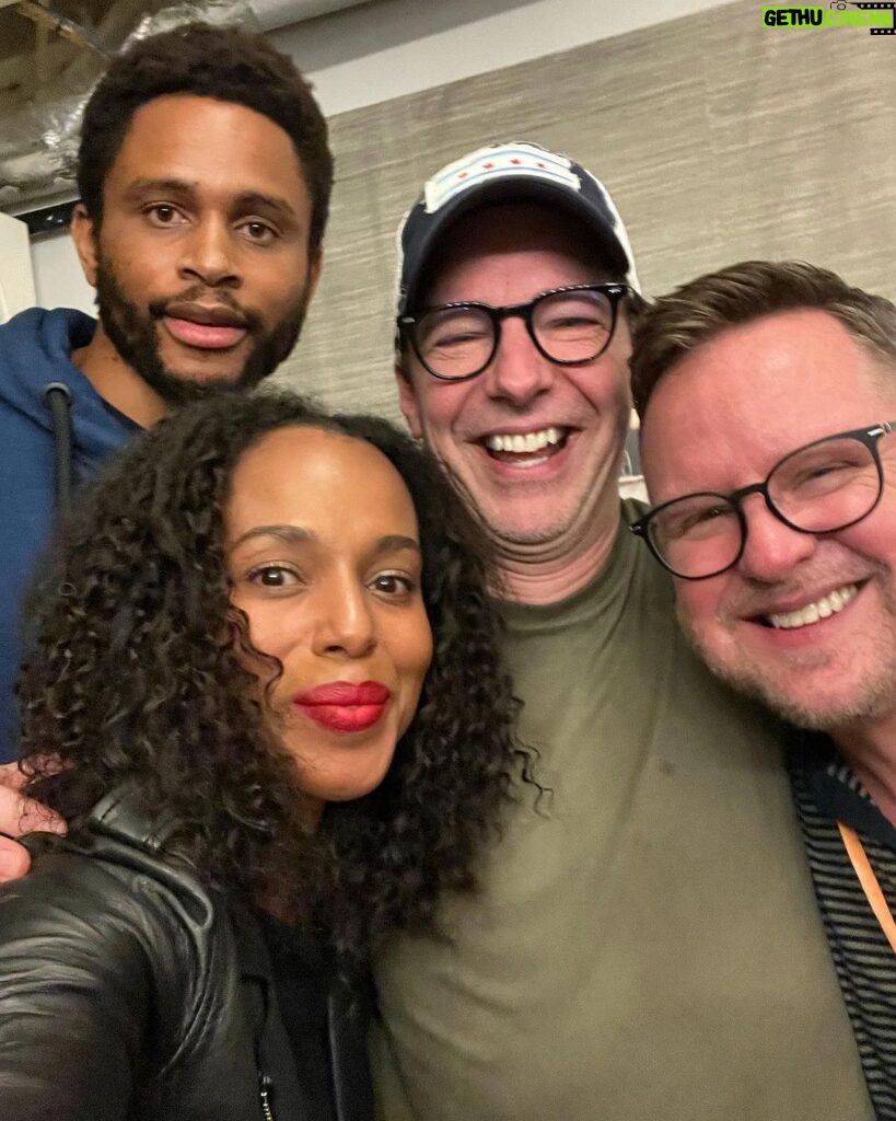 Kerry Washington Instagram - As a @smartless fan…I had to make sure I made to see @seanhayes in Goodnight Oscar while I was in New York! And I made SURE to go backstage. 🤣 I had to. Because what I saw was a brilliant performance that absolutely redefined what I thought was humanly possible on the stage. Sean, your portrayal of Oscar Levant is astounding. I feel lucky that I got to witness it! Congratulations on a phenomenal run!!!! Bellasco Theater