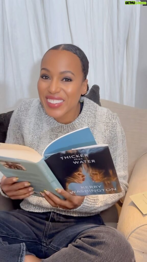 Kerry Washington Instagram - Me. Reading one of my favorite memories from #ThickerThanWater 💙🌊🩵 Olivia Pope and the journey of Scandal taught me SOOO much! I’m forever grateful for friends like @bellamyyoung and our entire #ScandalFam ❤ When I was on tour, so many of you mentioned this part of the book as one your favorite moments. What’s YOUR favorite part of Thicker Than Water? Is there a section that has stayed with you?! If you haven’t grabbed your copy or listened on @audible, NOW is the time!!!