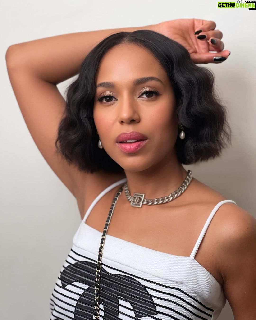 Kerry Washington Instagram - Like stolen @chanel lock me up in jail 🎶