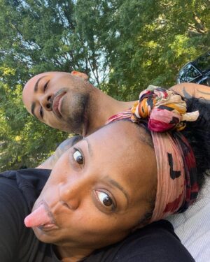 Keshia Knight Pulliam Instagram - Just coolin our heels… Doing old married people stuff on a Friday!!! 😂😂😂
