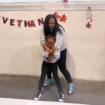 Keshia Knight Pulliam Instagram – Ella has been my partner in paying it forward her whole life!! Six years ago she was in my belly as I waddled around serving plates. This year she helped me hand out plates!!

We had a wonderful time yesterday giving back to the men of the @atlmission . For the past 9 years @thekizzyfoundation has partnered with @silencetheshame & @shantidas404 to provide Thanksgiving dinner for thousands over the years. #BlessedToBeABlessing #Grateful