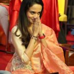Ketaki Mategaonkar Instagram - It’s different to perform in a concert but it’s a completely different feeling when you offer SEVA at the Shree Siddhivinayak temple. Some concerts are for the soul. #SoloConcert #ketakimategaonkar #ketakimusic #liveinconcert #siddhivinayak #instadaily #instagood #ootd