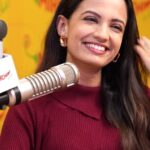 Ketaki Mategaonkar Instagram – सूर दिसतात तेव्हा…
Full interview on Mirchi Marathi YT.
.
.
.
#ketakimategaonkar  #ketaki #rjdnyaneshwari #mirchimarathi #music #sur #सूर #संगीत #मराठी #marathibhasha  #mirchimumbai #mumbai #marathi #ketkimategaonkar