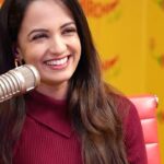 Ketaki Mategaonkar Instagram – On Devaki Pandit.
.
.
.
Full conversation coming soon♥️

#ketakimategaonkar #ketaki #rjdnyaneshwari #mirchimarathi #mirchimumbai #mumbai #marathi #ketkimategaonkar