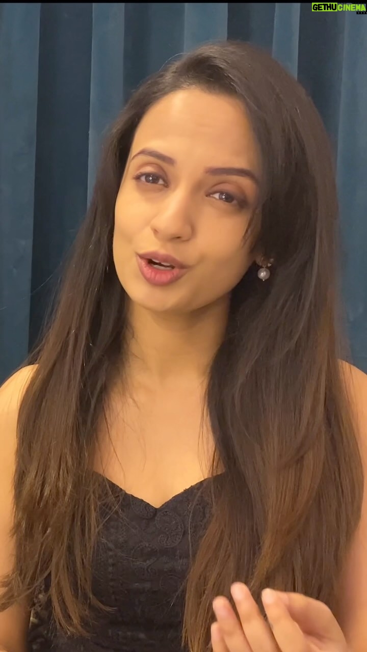 Ketaki Mategaonkar Instagram - #FullSongOnYoutube Now. This one is my dad’s favourite composition. My tribute to the legendary @jagjitsinghofficial 💜. Some songs are for soul. Piano : @radhika_bhide . 😘 #ketakimategaonkar #ghazal #jagjitsingh #hindighazals #music #bollywood