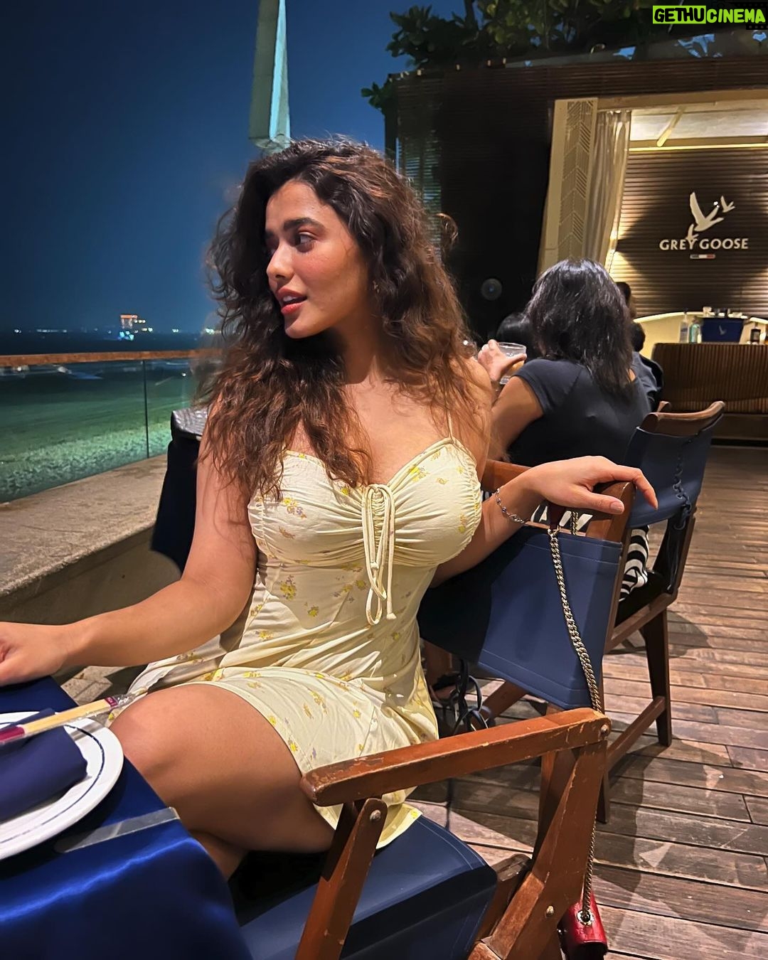 Ketika Sharma Instagram - Hello January 2024 🫶✨☀️ I wish everyone a beautiful blessed prosperous year 🫶✨ A year filled with more kindness, love, compassion and empathy towards one another and ourselves. #loveandlight 🕊️🧿