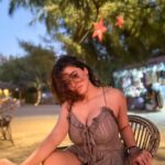 Ketika Sharma Instagram - Ambaraa vi ghula ghula sa laage 🌅 📸 @shazzalamphotography ✨ #best #light #bestvibes